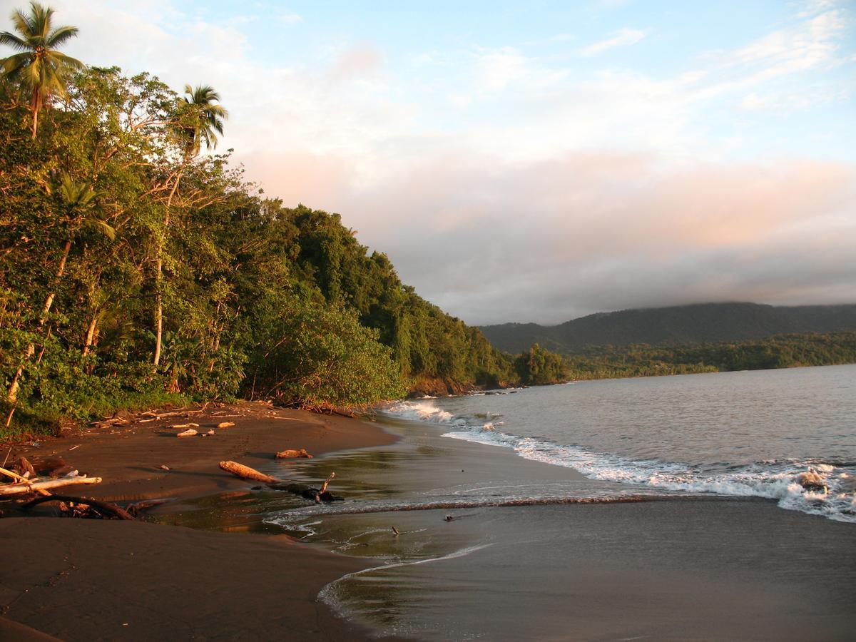 Mapara Crab Lodge Баия-Солано Экстерьер фото